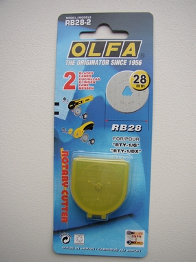 2 Ersatzmesser im Blister, OLFA-Rotationsschneider (28 mm)